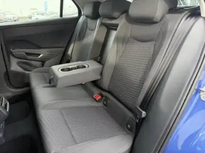 Photo 9 Volkswagen T-roc  1.5 eTSI 116ch Life DSG7