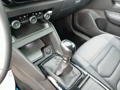 Photo 13 Citroën C4  PureTech 130 S&S BVM6