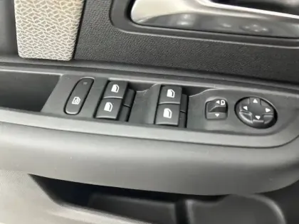 Photo 65 Citroën C4  PureTech 130 S&S BVM6