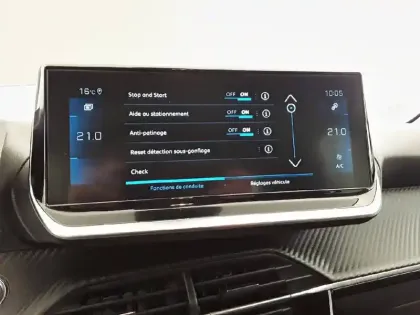 Photo 20 Peugeot 208  PureTech 100 S&S EAT8