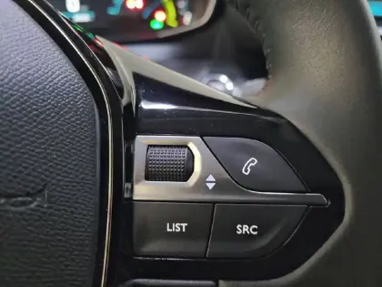 Photo 56 Peugeot 208 Gén. II Ph1 NG Style 5