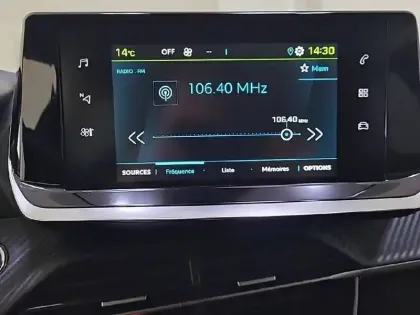 Photo 18 Peugeot 208  Electrique 50 kWh 136ch