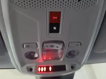 Photo 53 Peugeot 208 Gén. II Ph1 NG Style 5