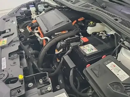 Photo 14 Peugeot 208  Electrique 50 kWh 136ch