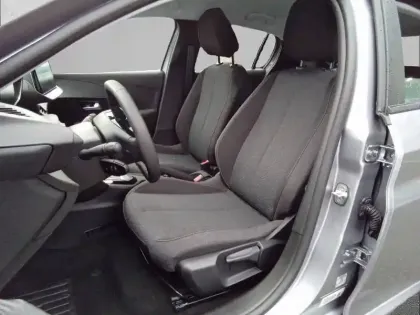 Photo 50 Peugeot 208  Hybrid 110 ch e-DCS6