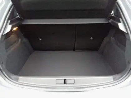 Photo 5 Peugeot 208  Hybrid 110 ch e-DCS6