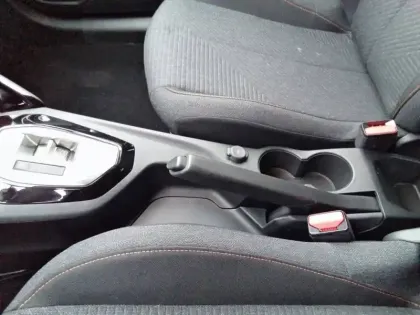 Photo 19 Peugeot 208  Hybrid 110 ch e-DCS6