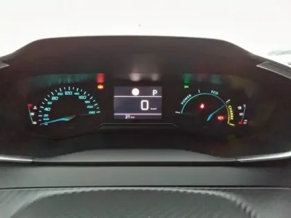 Photo 49 Peugeot 208  Hybrid 110 ch e-DCS6