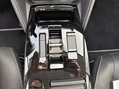 Photo 13 Citroën C4  Hybride 145 e-DCS6