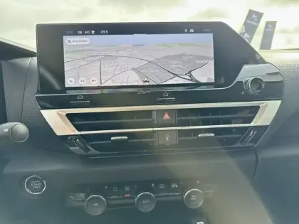 Photo 18 Citroën C4  Hybride 145 e-DCS6