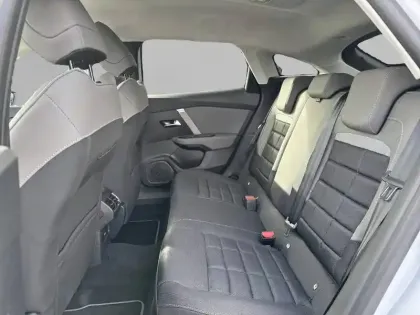 Photo 11 Citroën C4  Hybride 145 e-DCS6