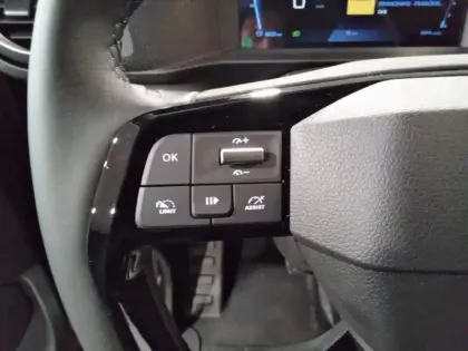 Photo 19 Peugeot Expert  FGN M DIESEL 180 CH AUTOMATIQUE