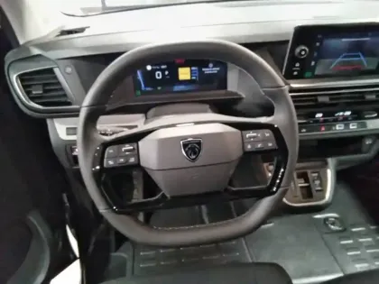 Photo 8 Peugeot Expert  FGN M DIESEL 180 CH AUTOMATIQUE