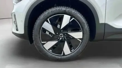 Photo 31 Volvo Ex40 Gén. I Ph1 Ultra 5