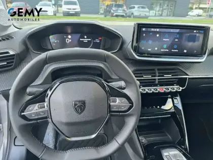 Photo 13 Peugeot 208  Hybrid 110 ch e-DCS6