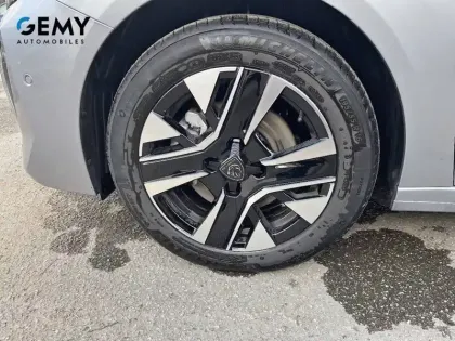 Photo 10 Peugeot 208  Hybrid 110 ch e-DCS6