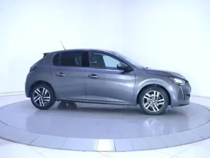 Photo 68 Peugeot 208  PureTech 100 S&S BVM6