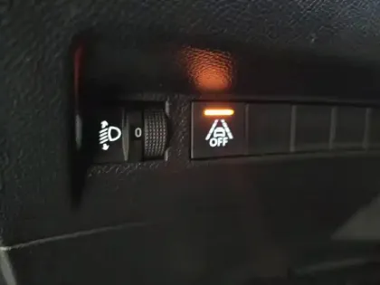 Photo 94 Peugeot 208  PureTech 100 S&S BVM6