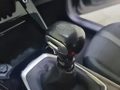 Photo 14 Peugeot 208 Gén. II Ph1 NG Allure 5