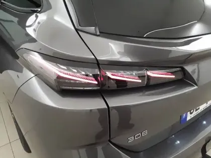 Photo 39 Peugeot 308 Gén. III Ph1 GT 5