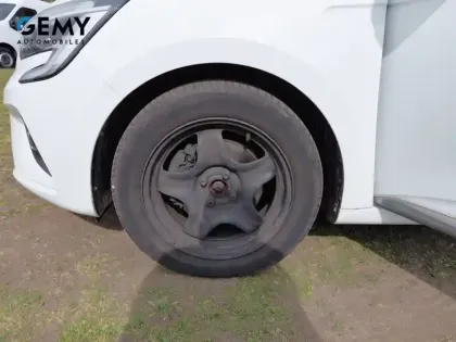 Photo 10 Renault Clio  Blue dCi 85