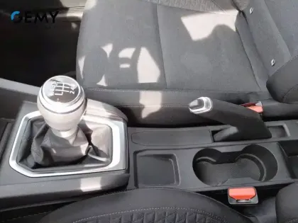 Photo 49 Renault Clio Gén. V (BJA) Ph1 Business 5