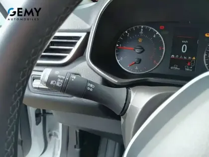 Photo 43 Renault Clio Gén. V (BJA) Ph1 Business 5