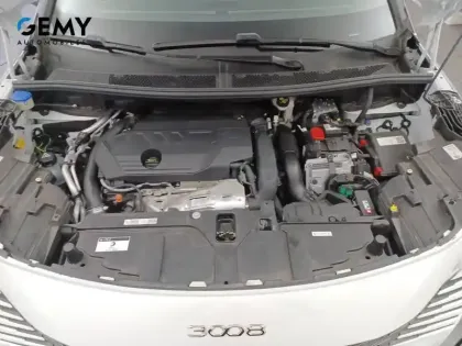 Photo 11 Peugeot 3008  Hybrid 225 e-EAT8