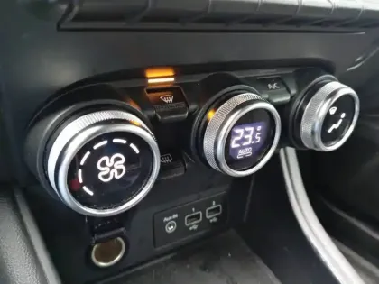 Photo 56 Renault Captur  TCe 130 FAP