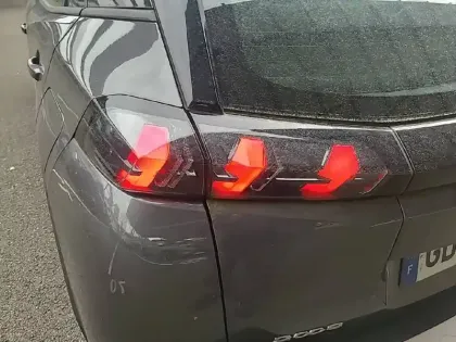 Photo 38 Peugeot 2008  BlueHDi 130 S&S EAT8