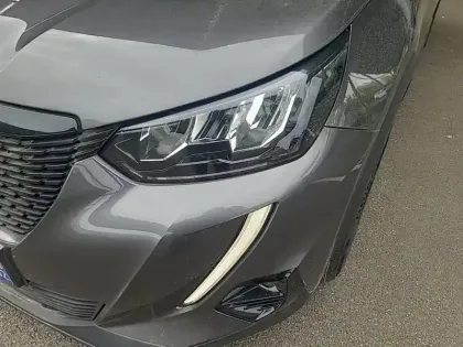 Photo 37 Peugeot 2008  BlueHDi 130 S&S EAT8