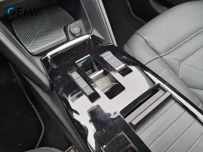 Photo 13 Citroën C4  BlueHDi 130 S&S EAT8