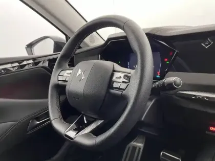 Photo 23 DS DS 4  Hybride E-Tense 225 EAT8