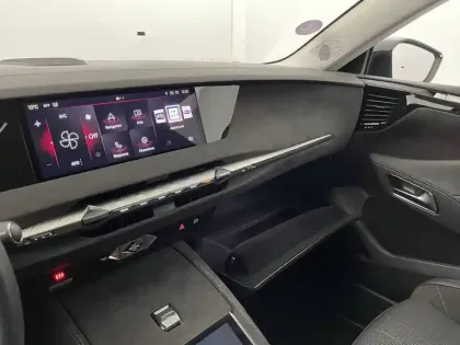 Photo 61 DS DS 4  Hybride E-Tense 225 EAT8