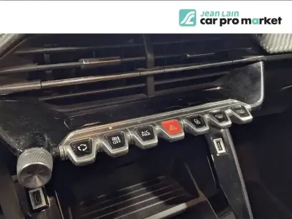 Photo 18 Peugeot 208  PureTech 100 S&S EAT8