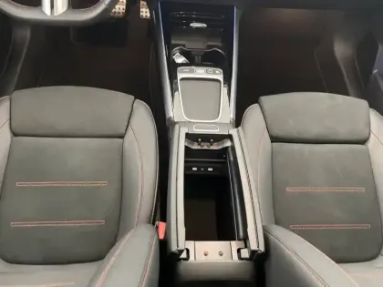 Photo 29 Mercedes GLA  200 d 8G-DCT