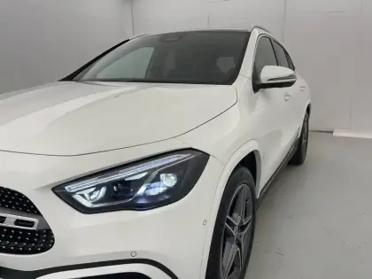 Photo 33 Mercedes GLA  200 d 8G-DCT