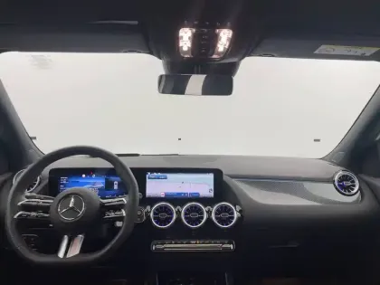 Photo 30 Mercedes GLA  200 d 8G-DCT