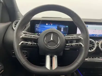 Photo 22 Mercedes GLA  200 d 8G-DCT