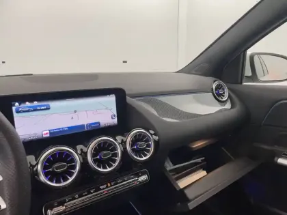 Photo 25 Mercedes GLA  200 d 8G-DCT