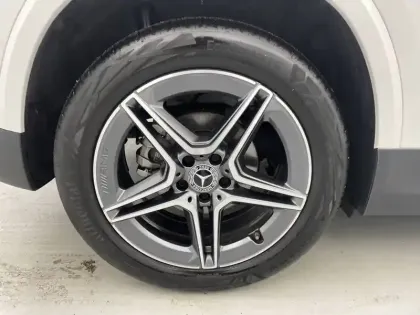 Photo 18 Mercedes GLA  200 d 8G-DCT