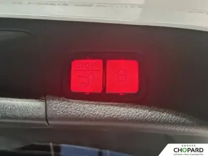 Photo 96 Mercedes GLA  250 e 8G-DCT