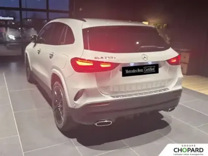 Photo 67 Mercedes GLA  250 e 8G-DCT