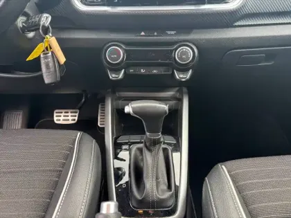 Photo 10 Kia Stonic Gén. I Ph2 GT Line 5