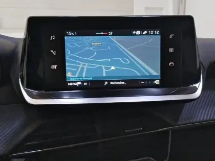 Photo 18 Peugeot 208  PureTech 100 S&S BVM6