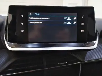 Photo 22 Peugeot 208  PureTech 100 S&S BVM6