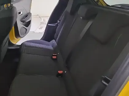 Photo 11 Peugeot 208  Electrique 50 kWh 136ch