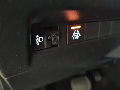 Photo 29 Peugeot 208  Electrique 50 kWh 136ch