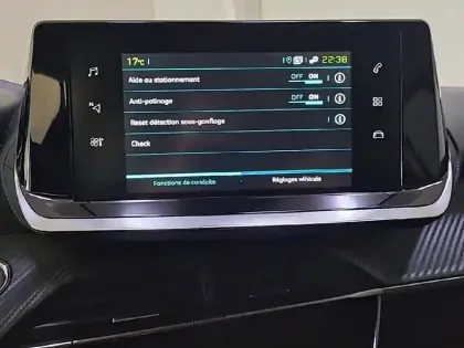 Photo 20 Peugeot 208  Electrique 50 kWh 136ch