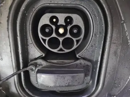 Photo 33 Peugeot 208  Electrique 50 kWh 136ch